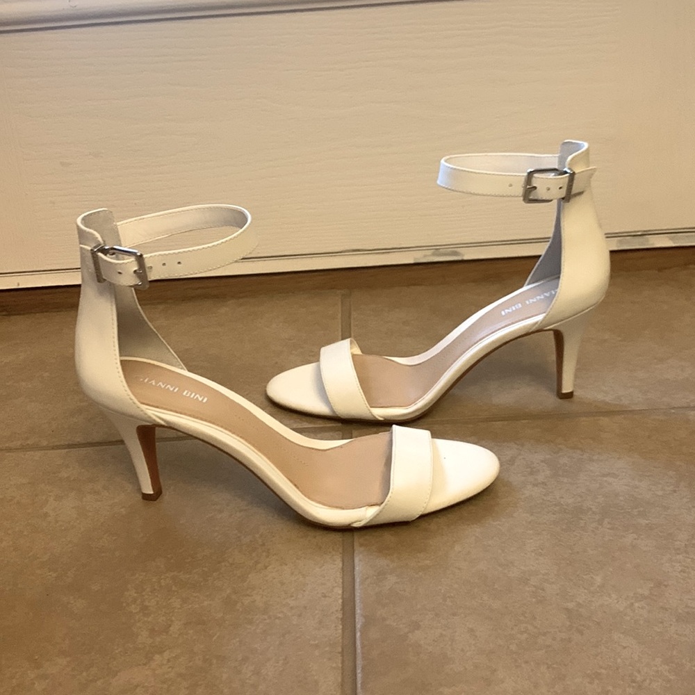 Gianni Bini white heels. WORN ONCE! Size: 9